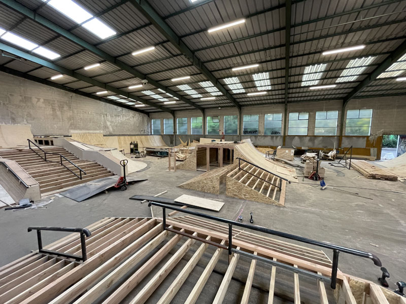 LA FABRIQUE SKATEPARK - BADYARD - BROS BIKE STORE